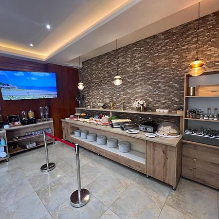 Hotel Villa Grande 부고즈노 외부 사진