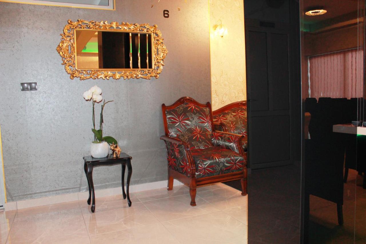 Hotel Villa Grande 부고즈노 외부 사진