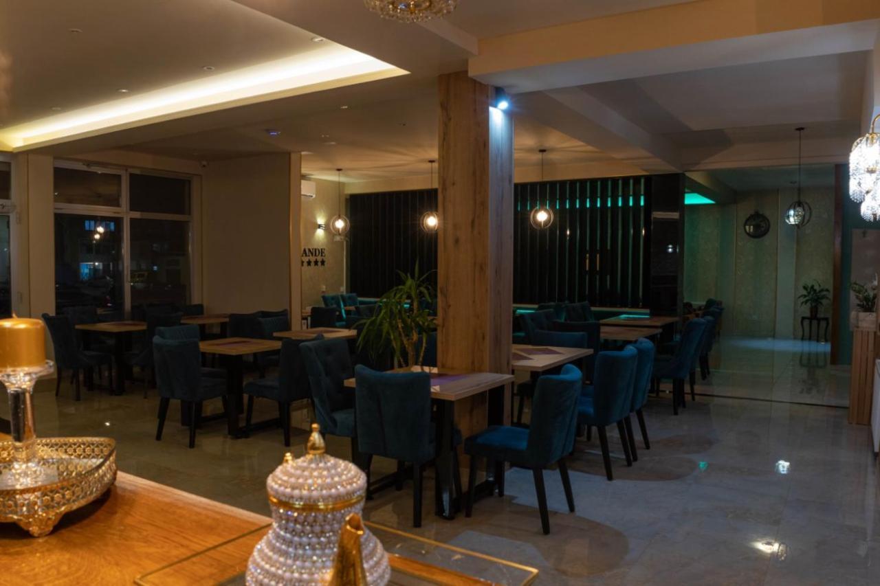 Hotel Villa Grande 부고즈노 외부 사진