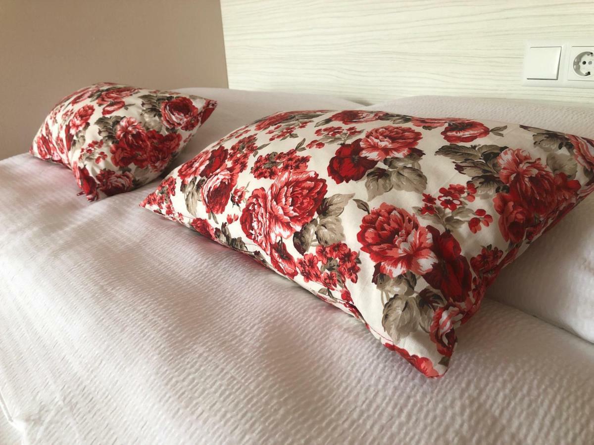 Hotel Villa Grande 부고즈노 외부 사진