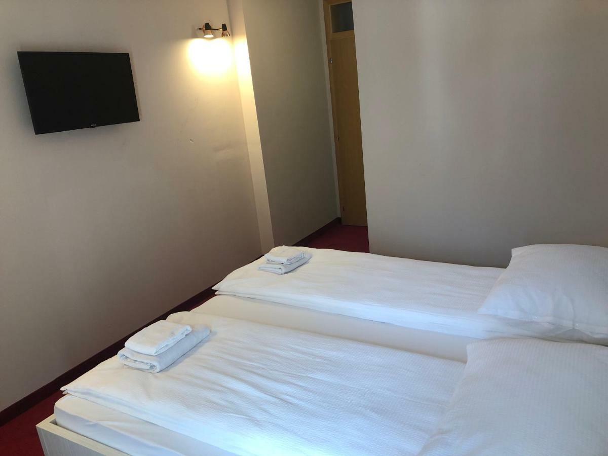 Hotel Villa Grande 부고즈노 외부 사진